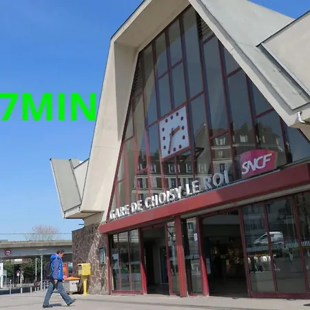 Urban Paradise Near Orly Airport And Paris Thiais